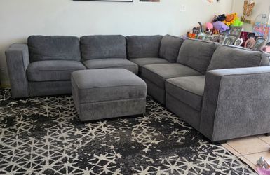 5 piece sectional couch with ottoman.