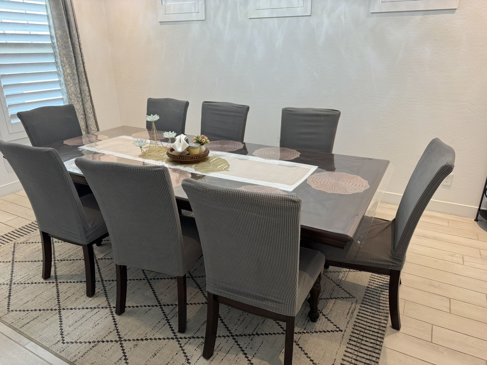 Dining Tables With Chairs
