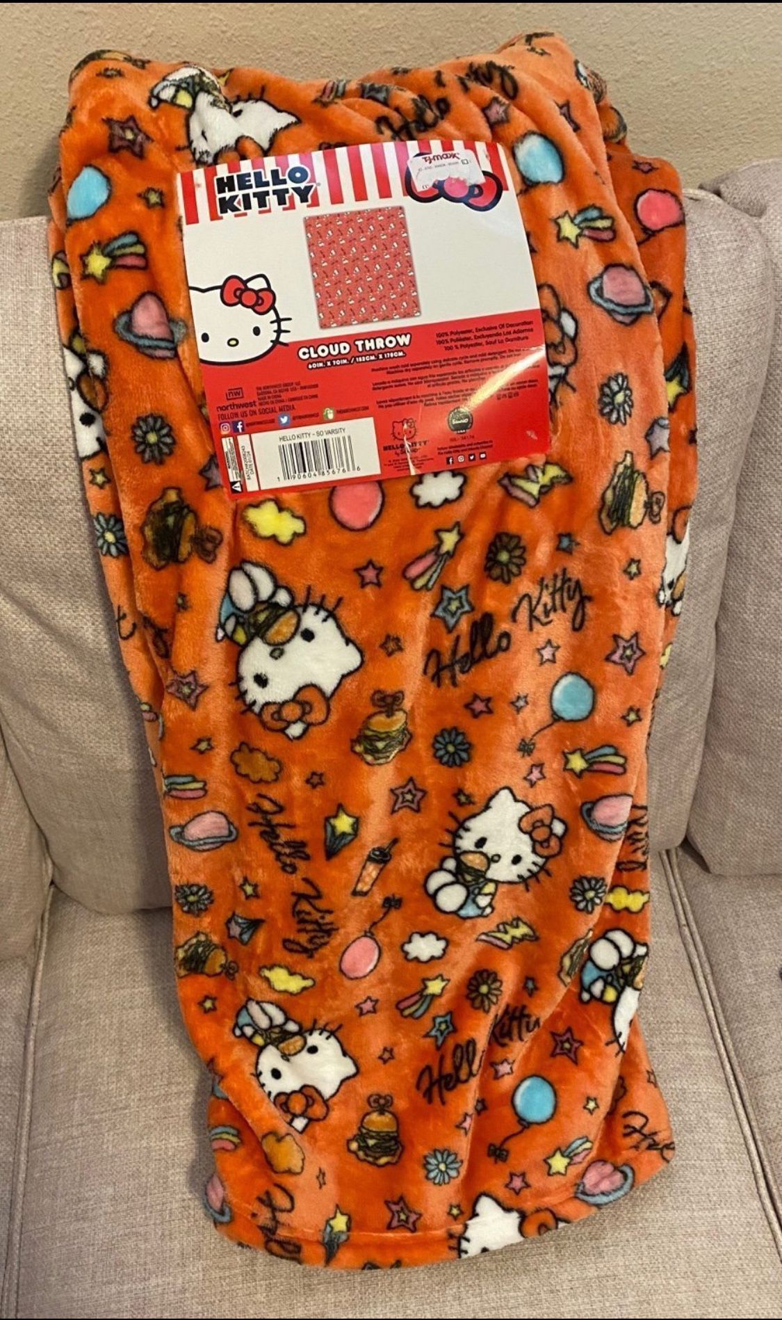 Hello kitty and friends blanket throw