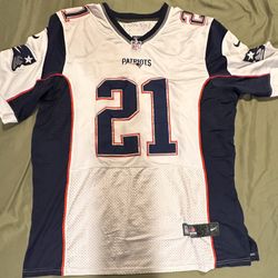 2XL Malcom Butler Patriots 10$ OBO 