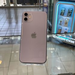 iPhone 11 64GB UNLOCKED 
