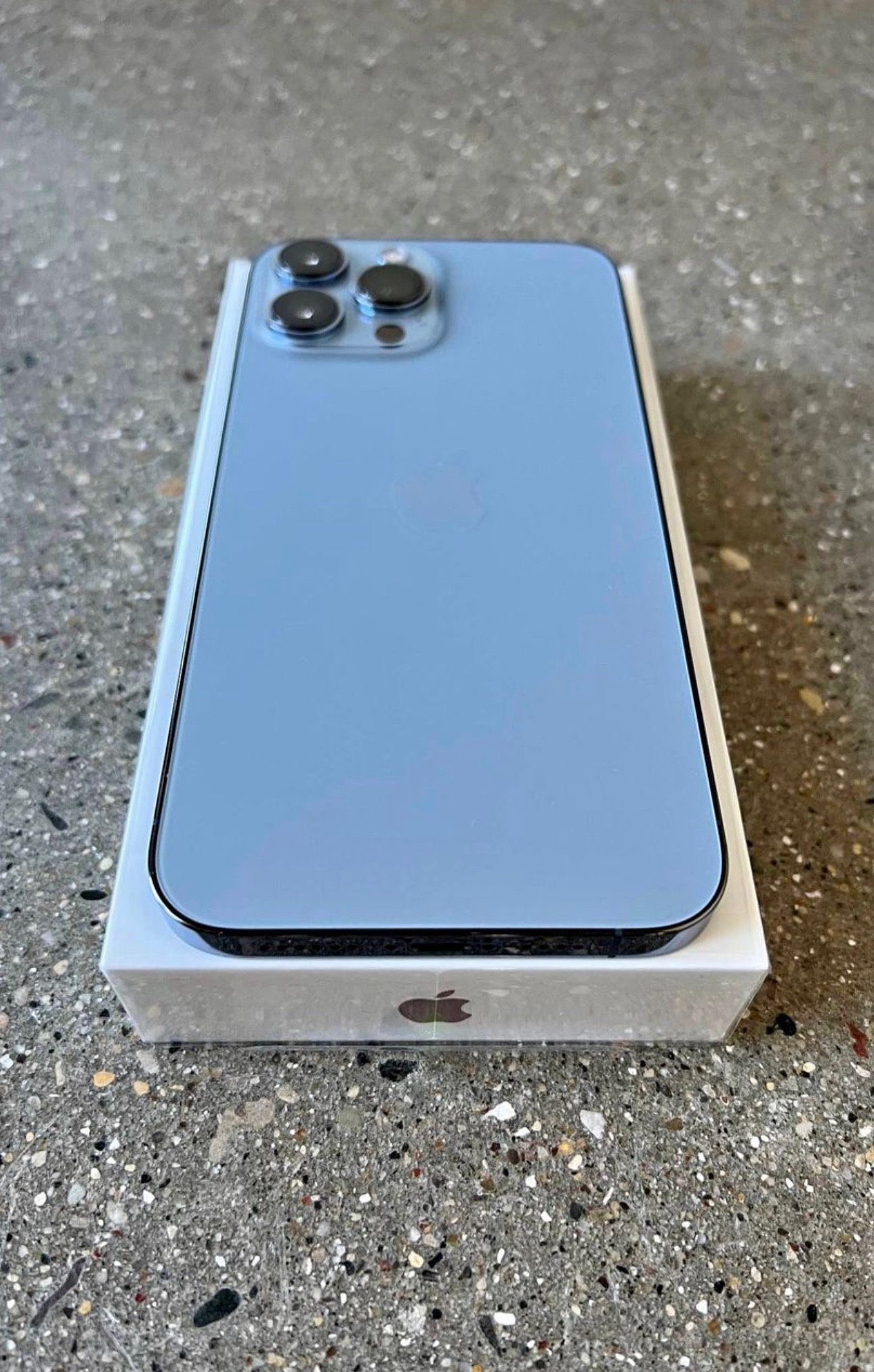 iPhone 13 Pro Max Unlocked