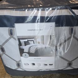 8 Piece King Comforter Bedroom Set NIB
