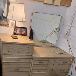 Mainline by Hooker (3) pc Mid-Century Blonde Bedroom Set