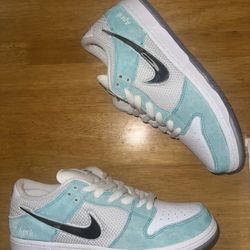 size 9.5 - Nike SB Dunk Low April Skateboards