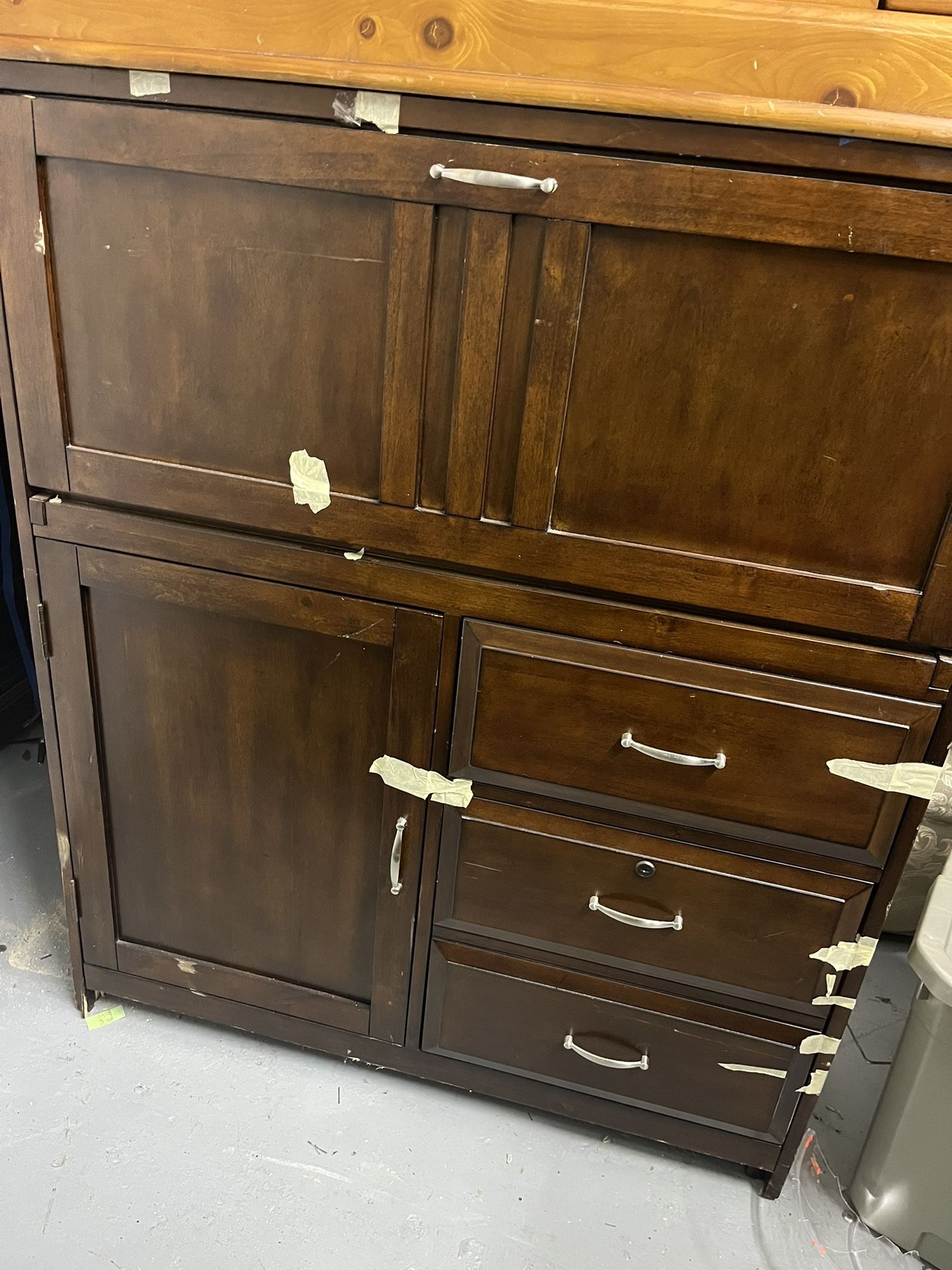 Raymour And Flanagan Computer Desk With Door And Drawers