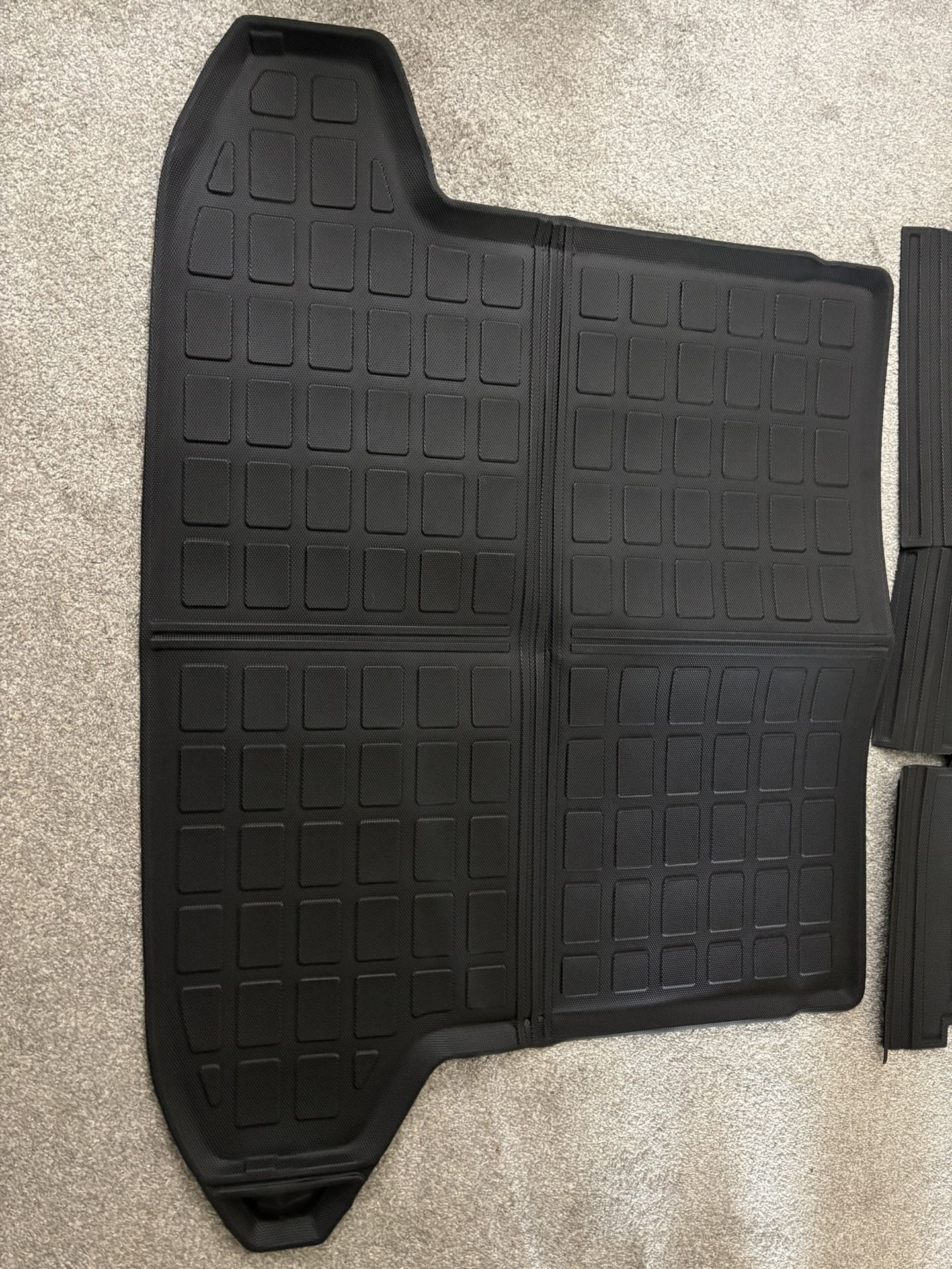 Hyundai Tucson 2022-2023 : All Weather Trunk Mats