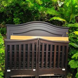 Serena 4 in 1 High End Crib with optional Guard Rail in Cherry finish with like new Mattress