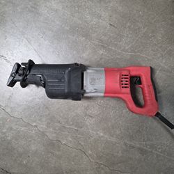 Milwaukee 15 Am 10 Am