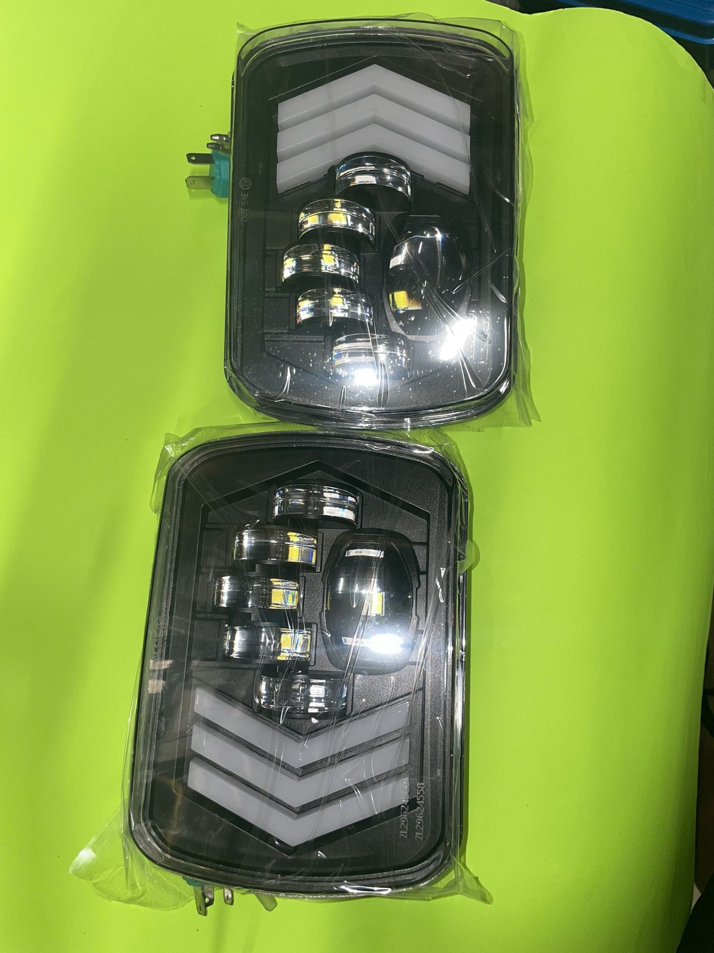 Pair Of Black Headlights 7 X 6 LED With Drl Lights