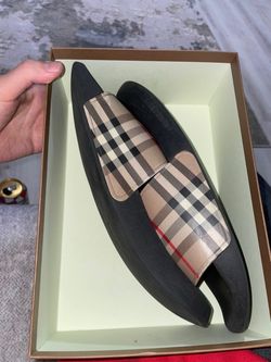 Burberry  Loafers