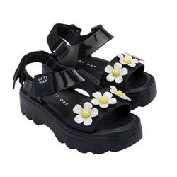 Lazy Oaf x Melissa daisy platform sandal 
