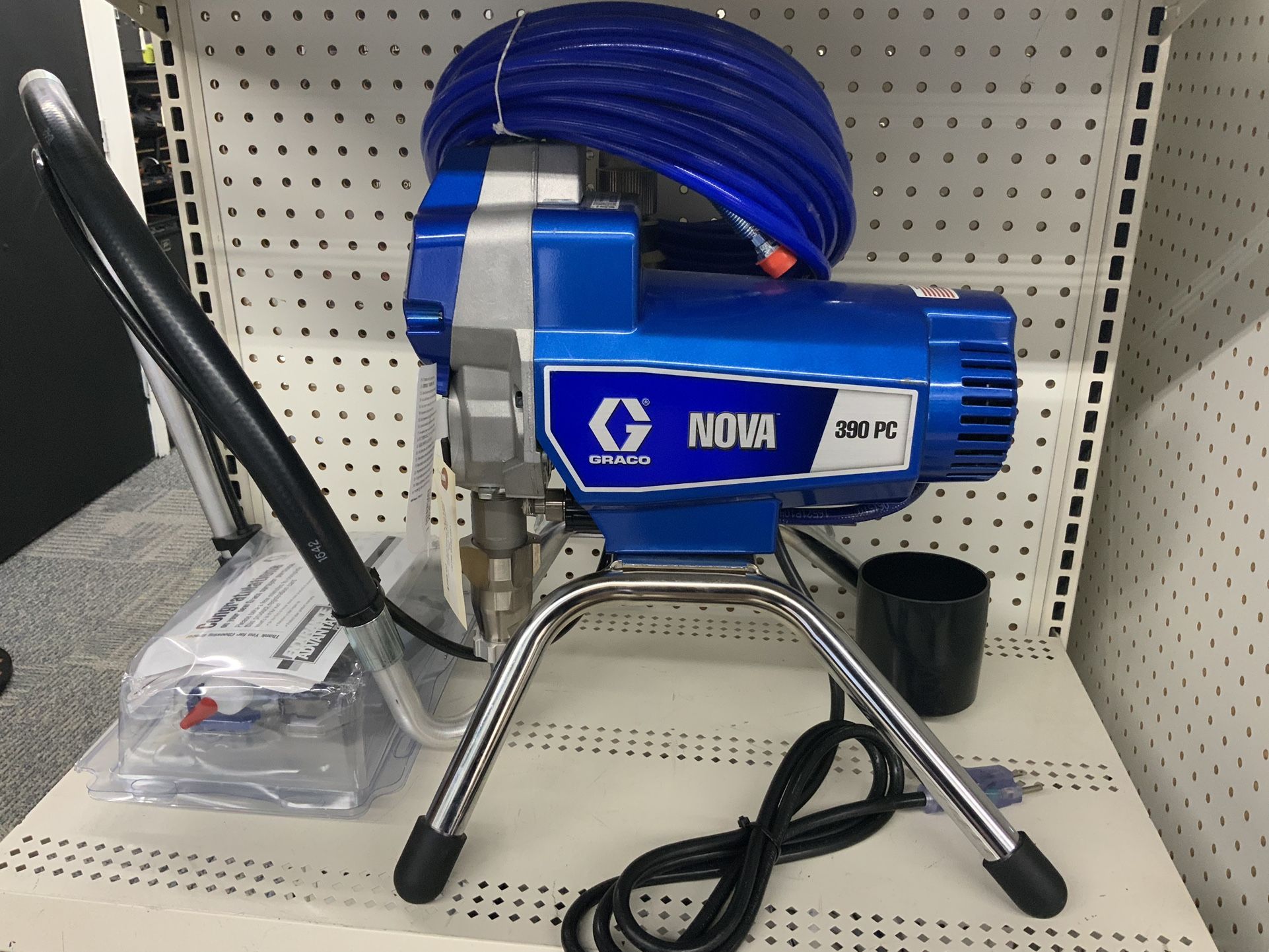 GRACO NOVA 390 PC Electric Airless Sprayer, Stand