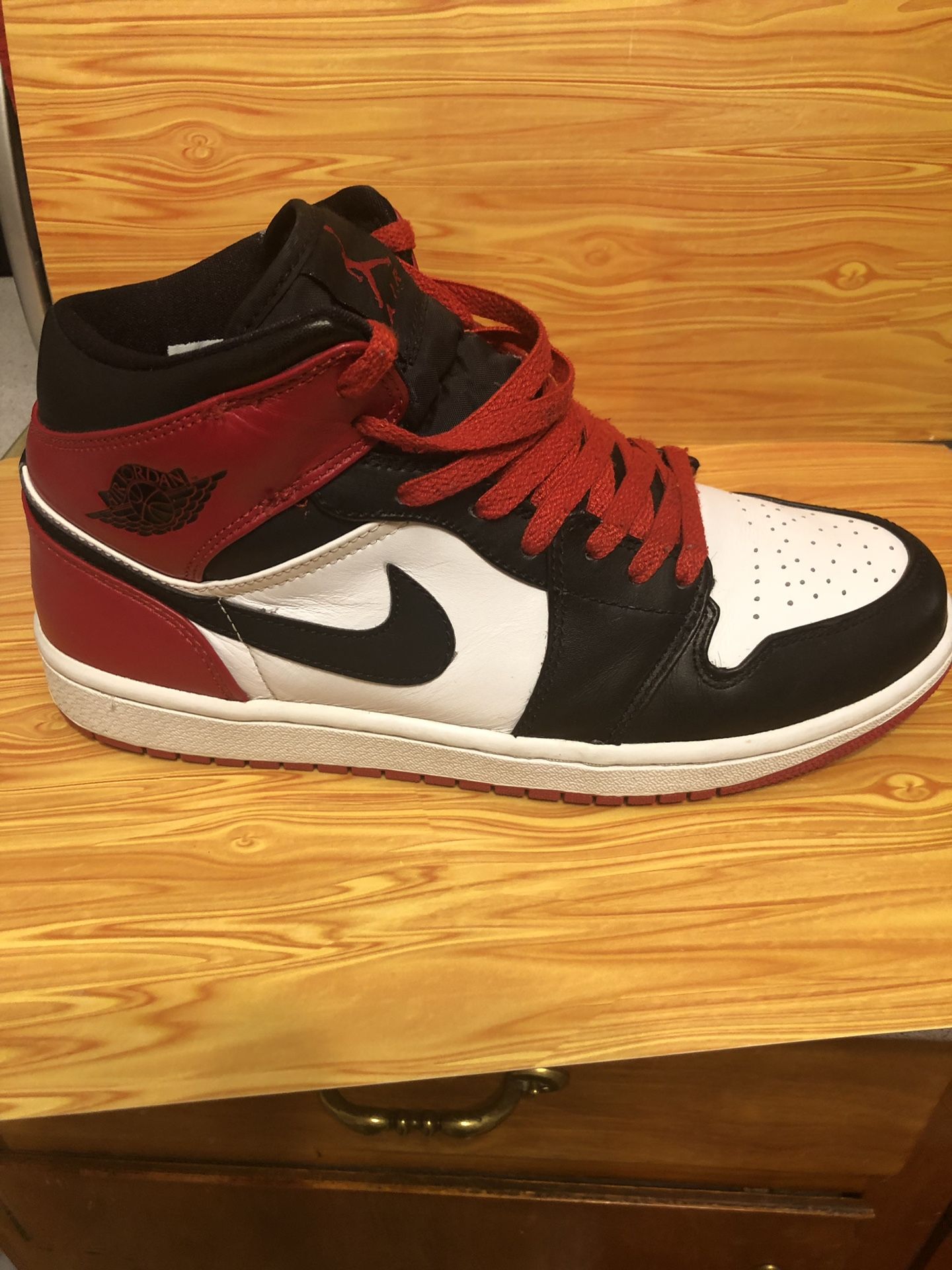 Jordan 1’s old love sz9