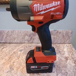 Milwaukee M18 Fuel 1/2" Impact Wrench with Battery - New 