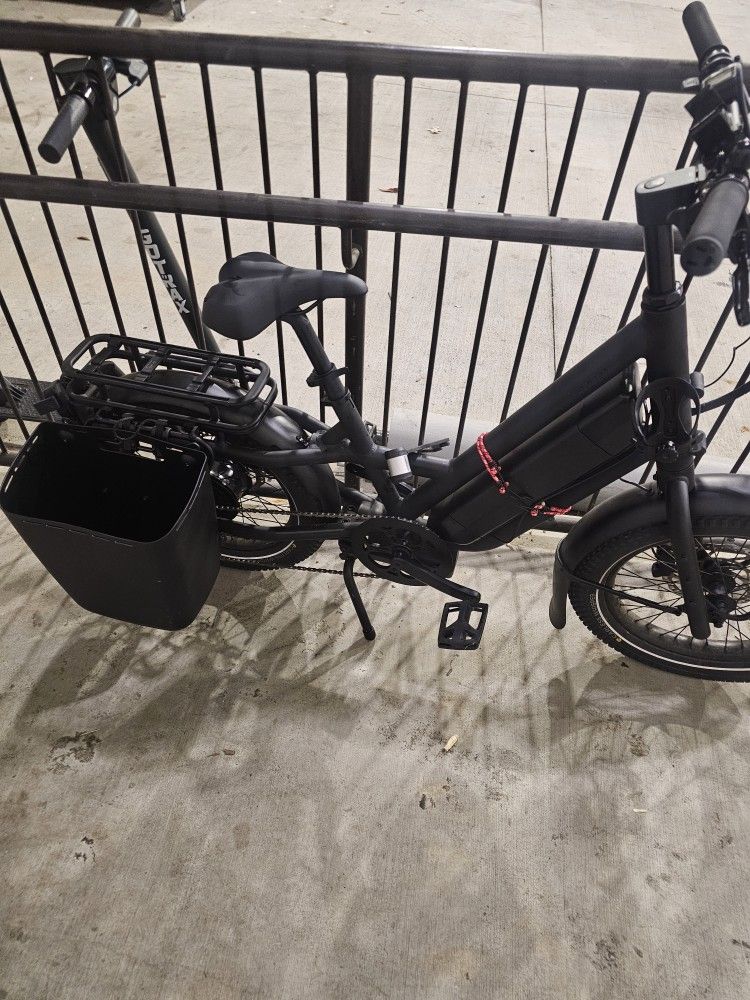Globe Haul St Electric Ebike Must Go For $2000 Or More Must Go