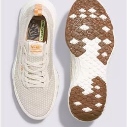 Size 5 - VANS UltraRange VR3 Beach Sand