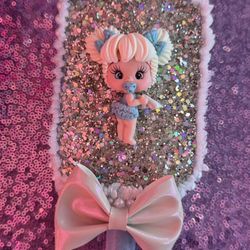 Mirrors And Hair Brushes 