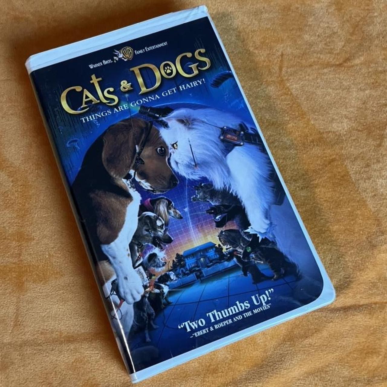Cats and dogs VHS