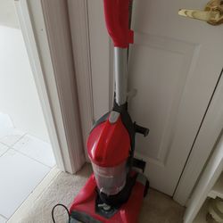 Dirt Devil Upright Vacuum 