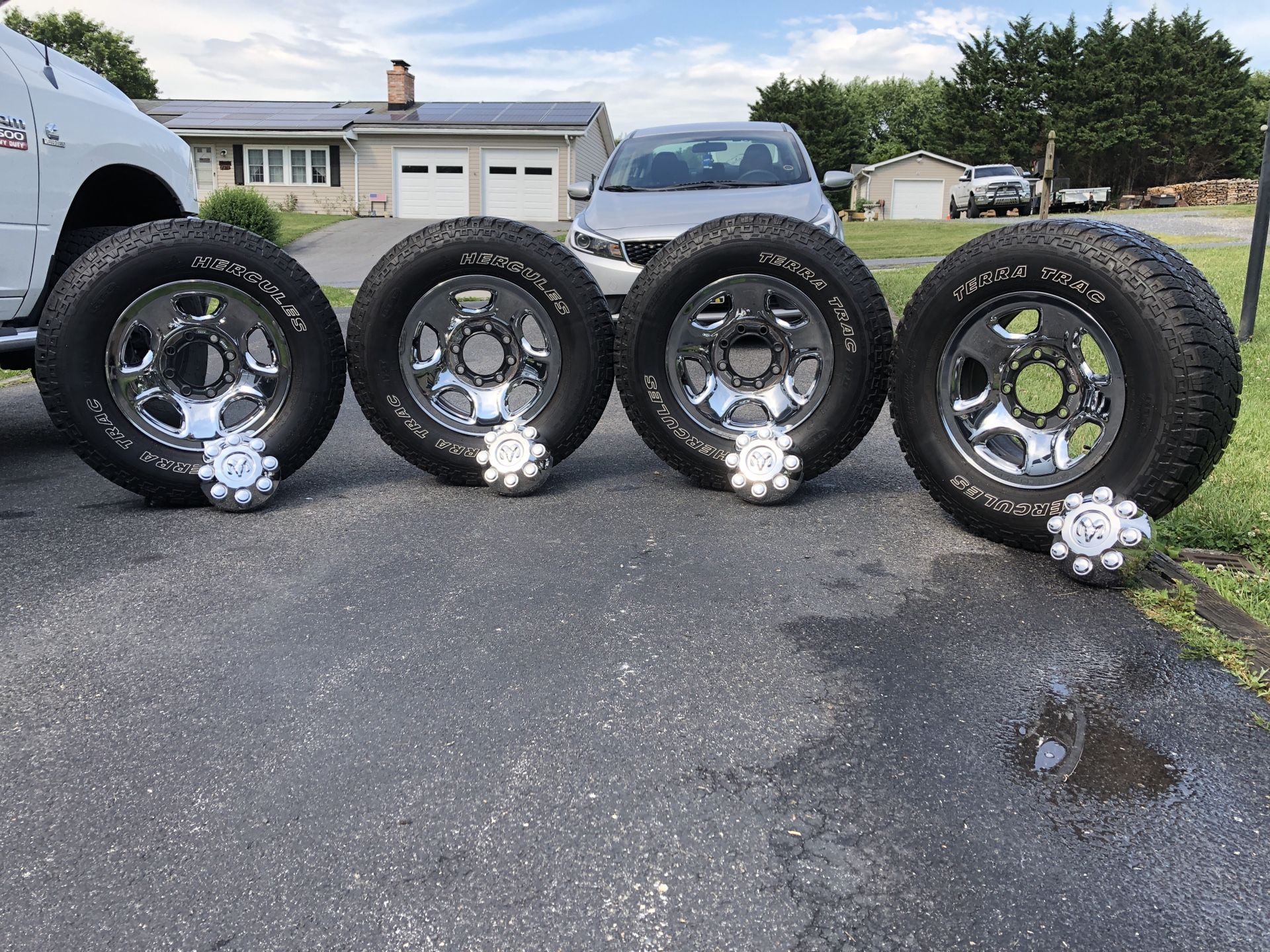 Ram 2500 HD rims and tires