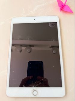 Apple iPad mini 4 (16GB)