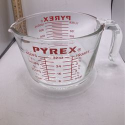 Pyrex 4 Cups Glass Measuring Cup