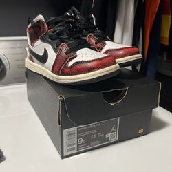 Jordan 1 Mid SE (TD)