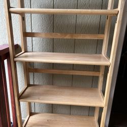 Repisa de Madera Ajustable / Adjustable Wooden Shelf 