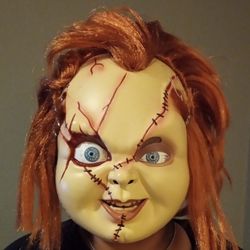 CHUCKY"S  MASK 