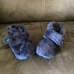 Blue Toddler Uggs Size 4/5