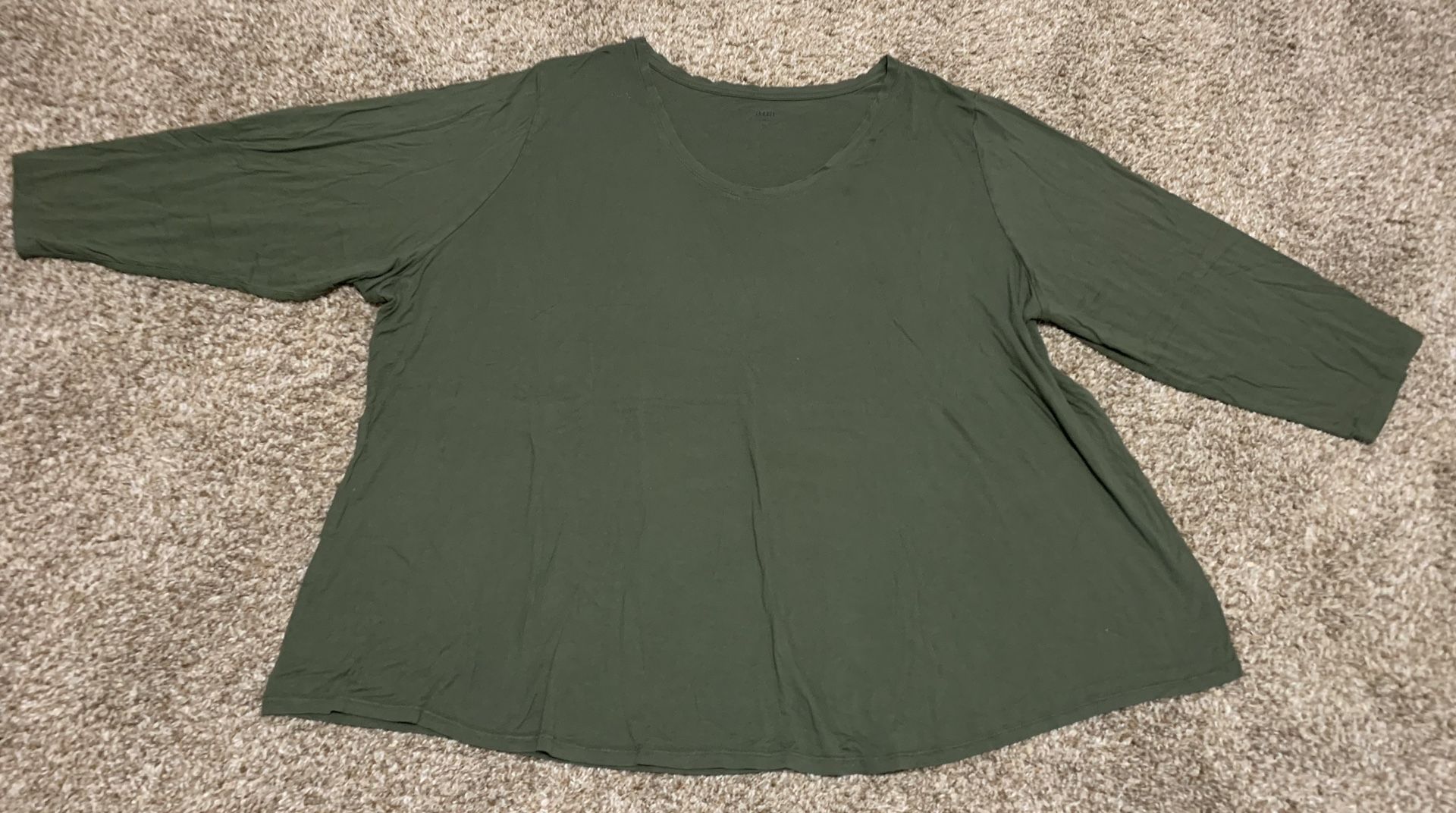 Beautiful Green V -Neck 5XLPlus Size a.n.a. Top