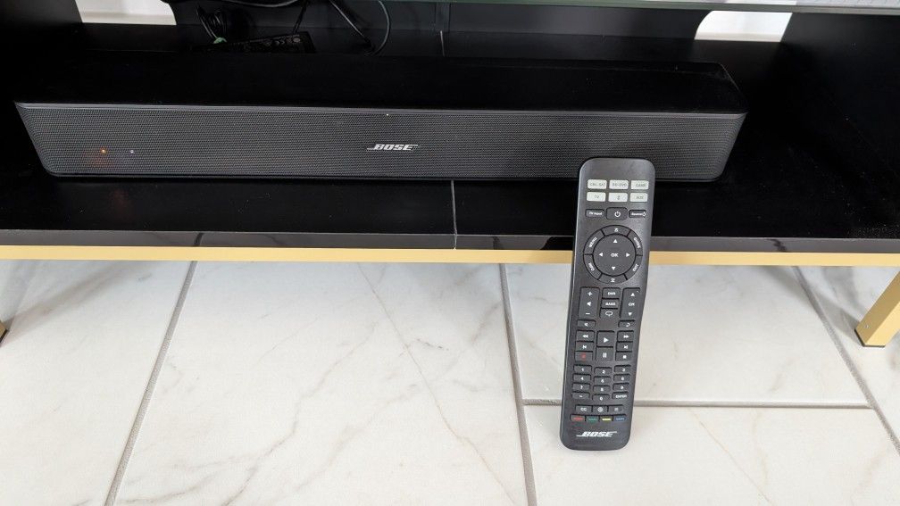 Bose Solo 5 TV Soundbar With Remote