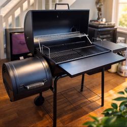 443. Sq In Charcoal Grill in Black with Offset Smoker and Side Table