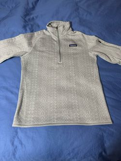 Patagonia Women’s Grey 1/4 Zip Fleece- Style 25618