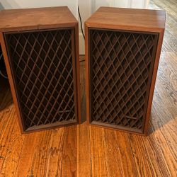 Vintage Speaker Set
