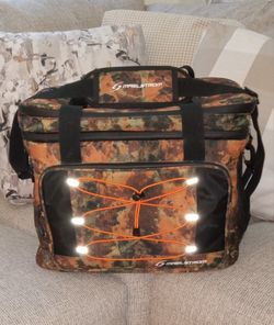 Maelstrom portable collapsible soft cooler bag