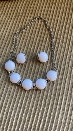 Costume Jewelry white necklace and earring set