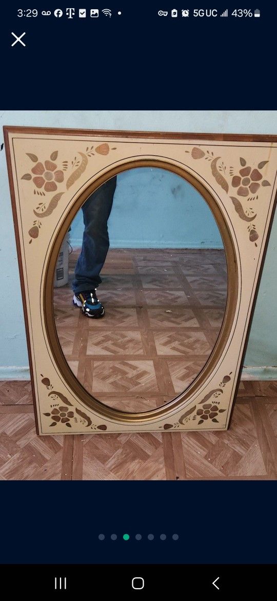 Ethan Allen Hand Decorated White Hitchcock Style 24" Dresser / Wall Mirror