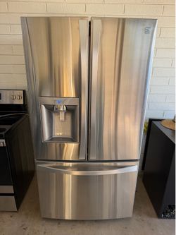 Kenmore elite refrigerator $750 counter depth