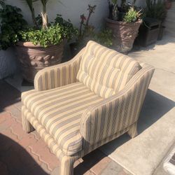Cushion Chair 