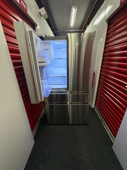 Samsung Stainless Steel Refrigerator $500 Cash