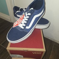 $50 obo Mens suede/Navy Size 9 New With Tags