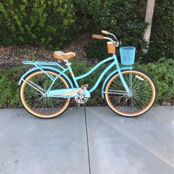 26” Huffy Nassau Ladies Light Blue Beach Cruiser 