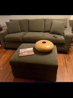 Couch & Ottoman