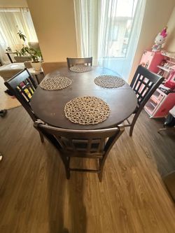 Wood bar table with 4 chairs