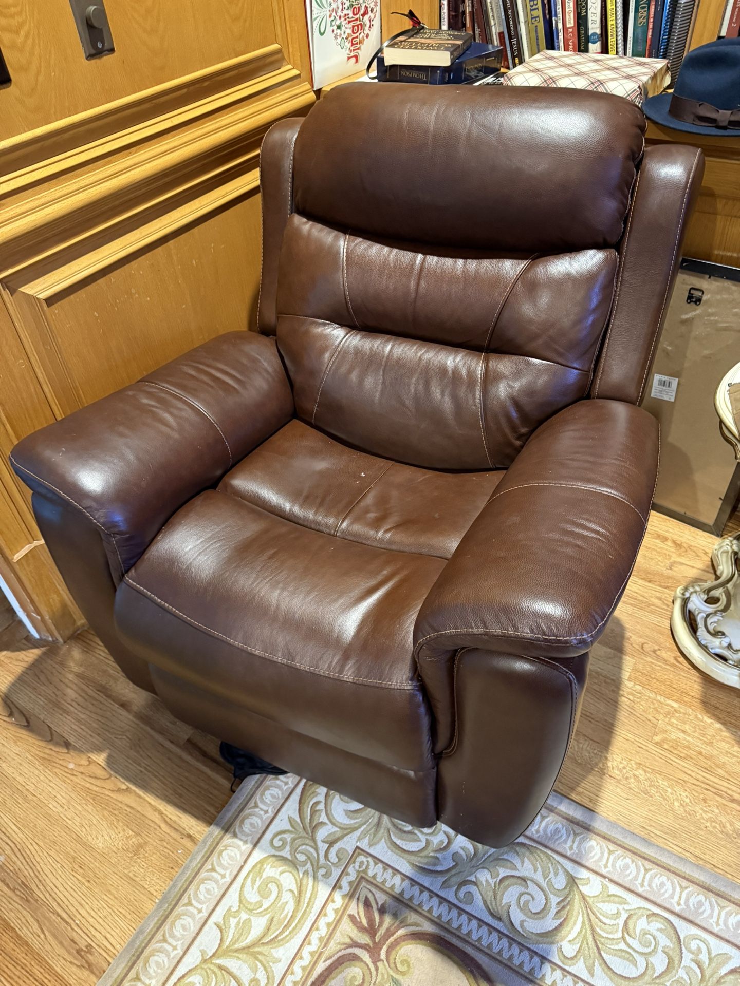 Rooms To Go Recliner
