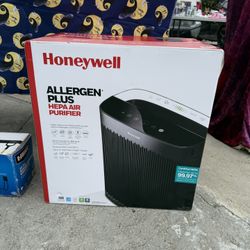 Honeywell Insight HEPA Air Purifier HPA5200B: Quiet Operation, 4 Settings, 300-500 sq. ft., CARB & Energy Star Certified