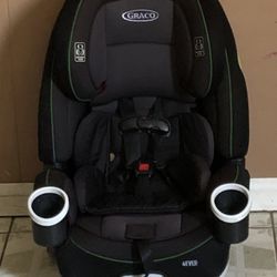 PRACTICALLY NEW GRACO 4EVER CONVERTIBLE CAR SEAT 4 IN 1