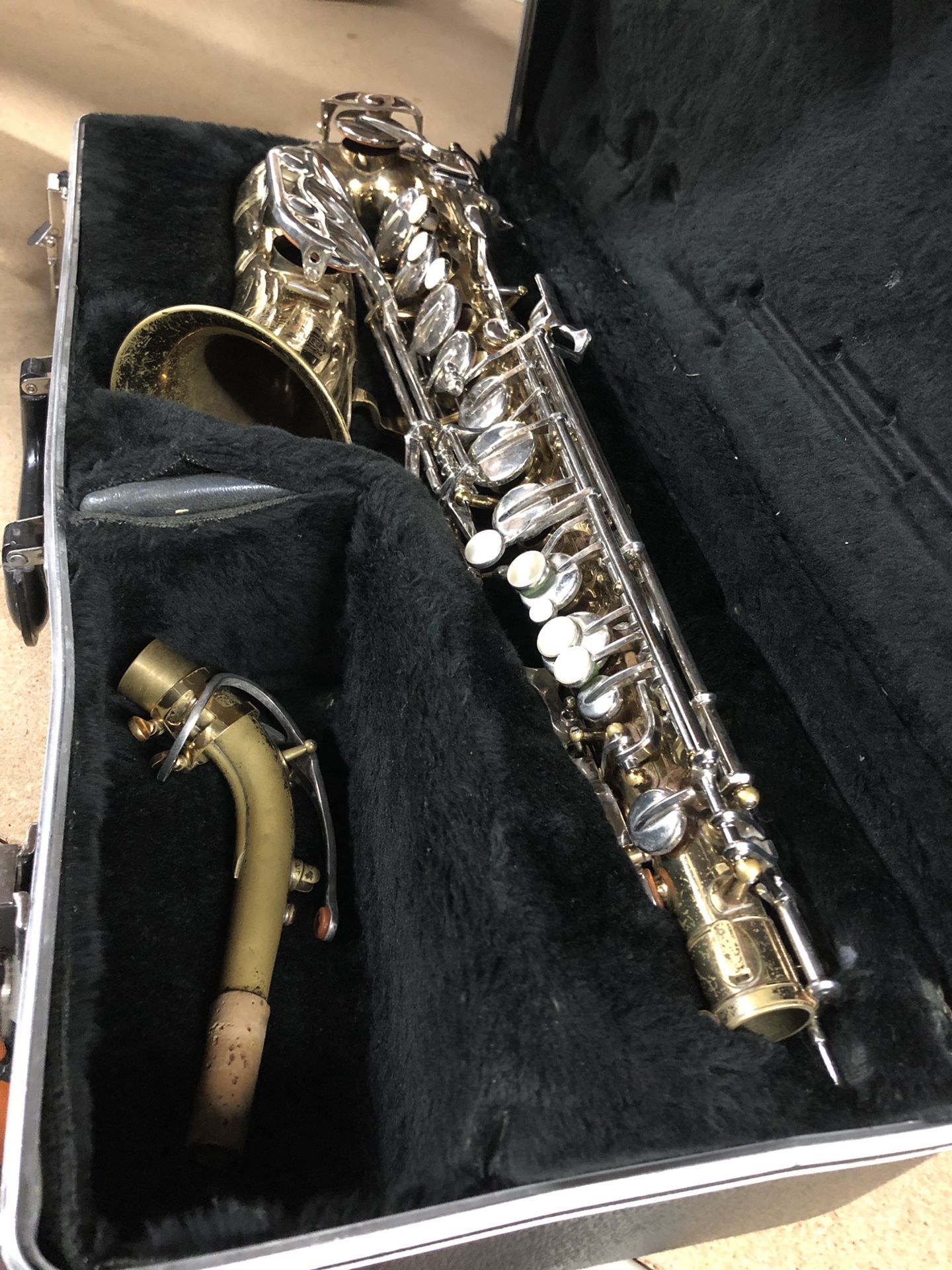 Bundy saxophone